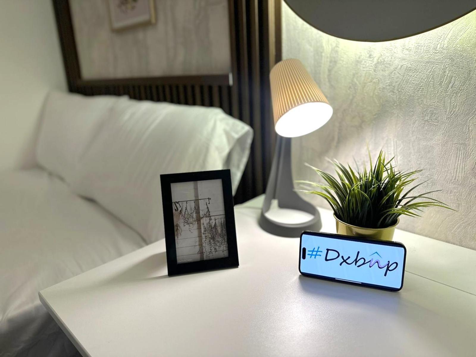 Urban Oasis Partition In Barsha 1 Near Metro Homestay