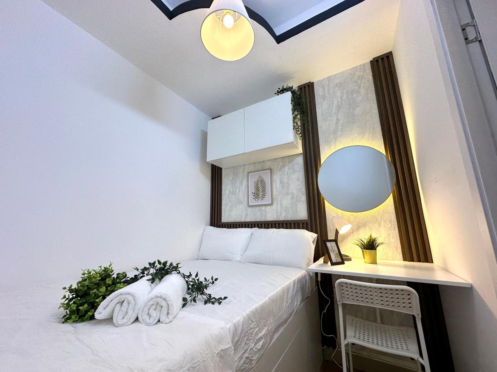 Homestay Urban Oasis Partition In Barsha 1 Near Metro *